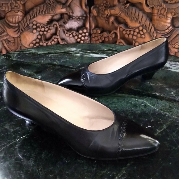 Chanel Classic Patent Leather Cap Toe Heels Pumps 36/ 6 - Picture 4 of 12